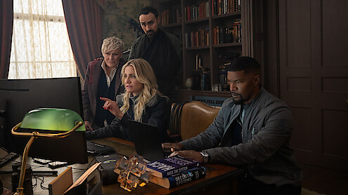 Glenn Close as Ginny, Jamie Demetriou as Nigel, Cameron Diaz as Emily and Jamie Foxx as Matt in 'Back In Action.'
