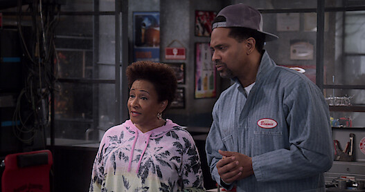 Bennie and Lucretia’s Best Insults In The Upshaws Season 2