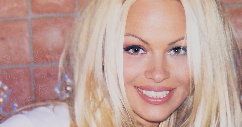 Pamela Anderson Confirms She Uses Box Dye At Home – noellesalon