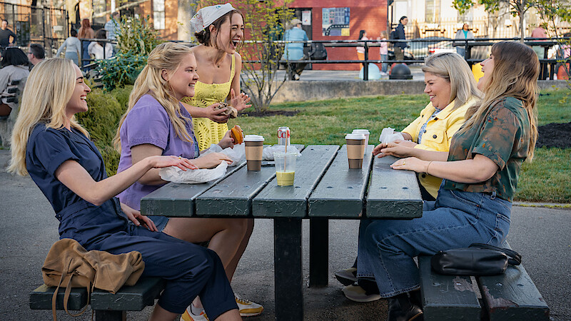 Brianne Howey as Megan, Amy Schumer as Lainy, Lizze Broadway as Shirley, Urzila Carlson as Fallon and Jillian Bell as Kate in 'Kinda Pregnant'.