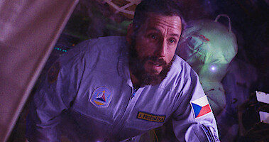 Adam Sandler as Jakub Procházka in 'Spaceman'.