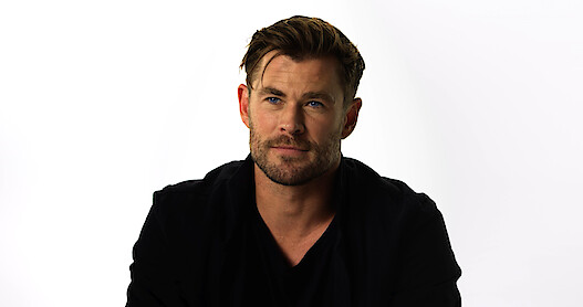 Watch the 'Spiderhead' Cast Break Down Scenes From the Film