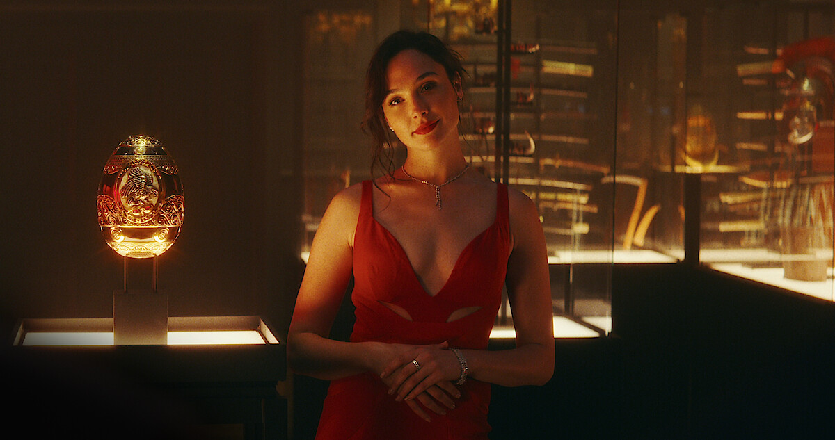 let it rip — GAL GADOT and DWAYNE JOHNSON in RED NOTICE (2021)