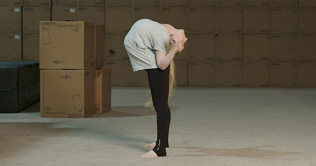 Watch ‘Day Shift’ Contortionists Twist Themselves in Half