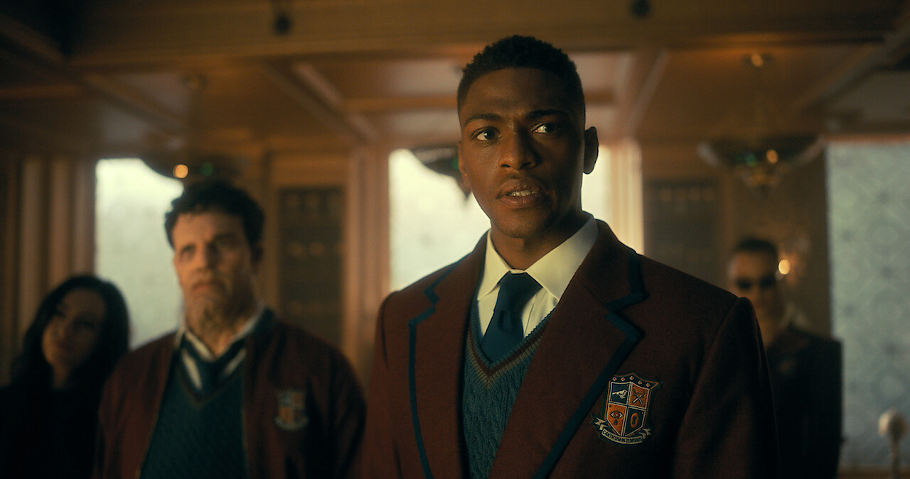 The Brellies Meet The Sparrows | ‘The Umbrella Academy’ S3E1