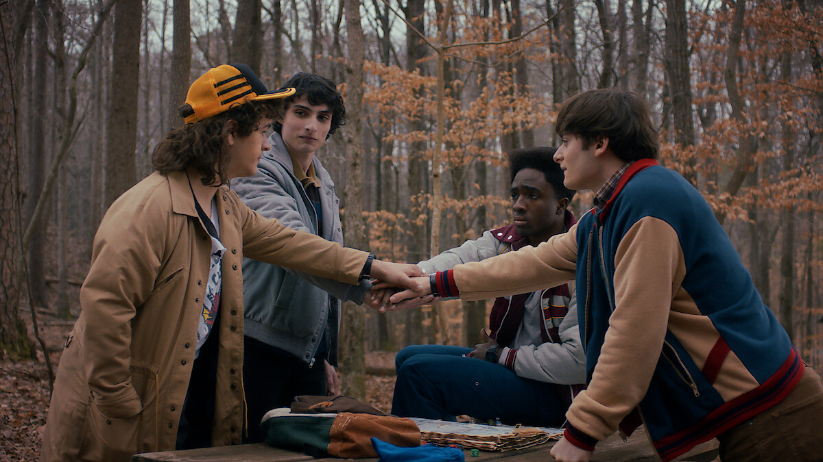 Watch the NeverEnding Story Scene from Stranger Things Season 3
