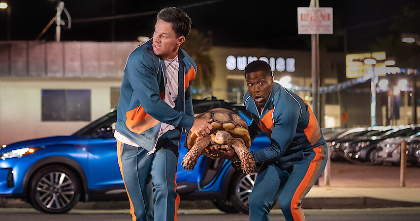 Kevin Hart Survives a Week with Mark Wahlberg in ‘Me Time’ 