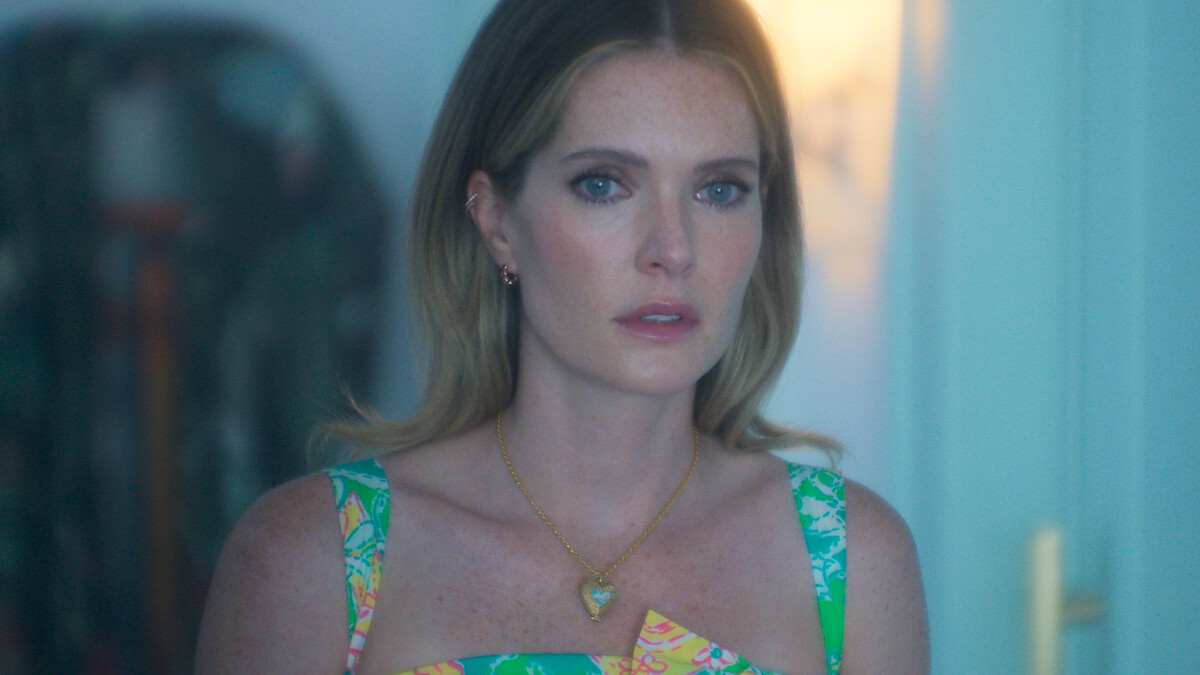 Still of Meghann Fahy in 'Sirens'