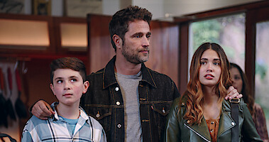 Felipe Mejía, Michel Brown, Valeria Emiliani and Mariaca Semprún in a still image from 'The Marked Heart'