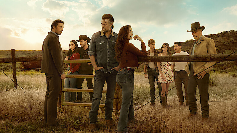 Ransom Canyon Cast: Josh Duhamel and Minka Kelly Star - Netflix Tudum