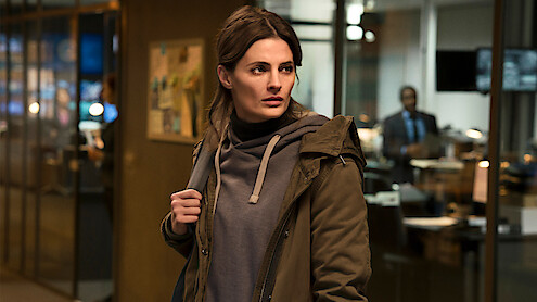Stana Katic as Emily Byrne walks into the FBI office in 'Absentia.'