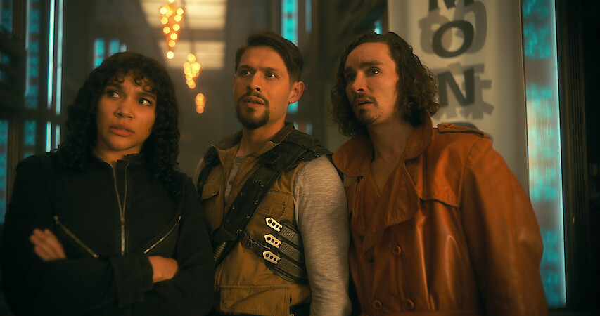 ‘The Umbrella Academy’ Season 3 Will Have a lot of Sibling Baggage