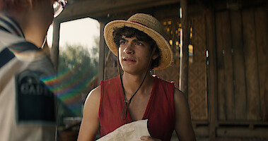 Iñaki Godoy as Luffy in One Piece Season 1.