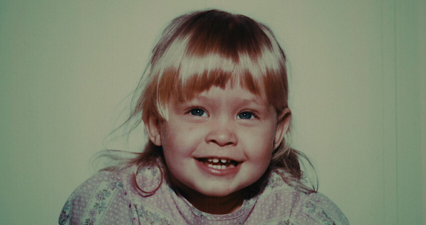 What We Learned From the ‘Girl in the Picture’ Podcast So Far