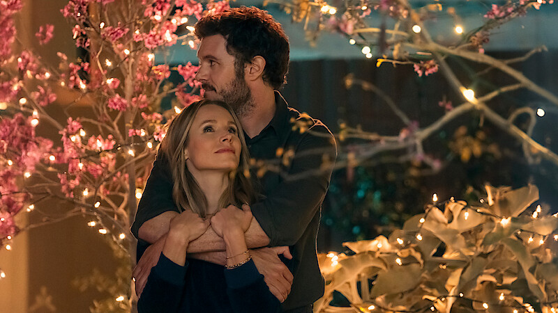 Kristen Bell as Joanne and Adam Brody as Noah in Season 1 of 'Nobody Wants This'