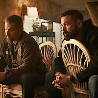 Ben Affleck e Matt Damon em ‘Dinheiro Suspeito’
