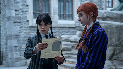 Wednesday. (L to R) Jenna Ortega as Wednesday Addams, Evie Templeton as Agnes in episode 204 of Wednesday. Cr. Helen Sloan/Netflix © 2025
