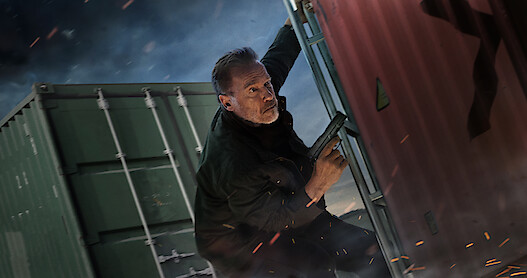 Arnold Schwarzenegger as Luke Brunner in FUBAR Season 1.