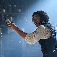 Oscar Isaac as Dr. Victor Frankenstein in 'Frankenstein.'