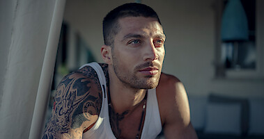 New actor, Italian model Simone Susinna in '365 Days: This Day'