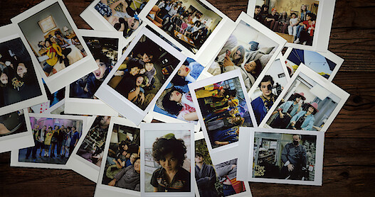 Go Behind the Scenes of ‘That ’90s Show’ With These Polaroids