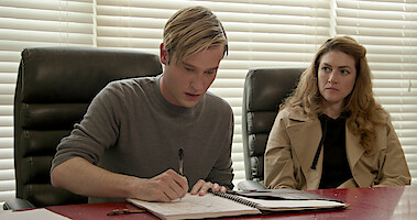 How Does Tyler Henry Talk to the Dead?