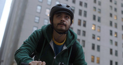 Leo Pap Explains the First Job of the Heist | ‘Kaleidoscope’