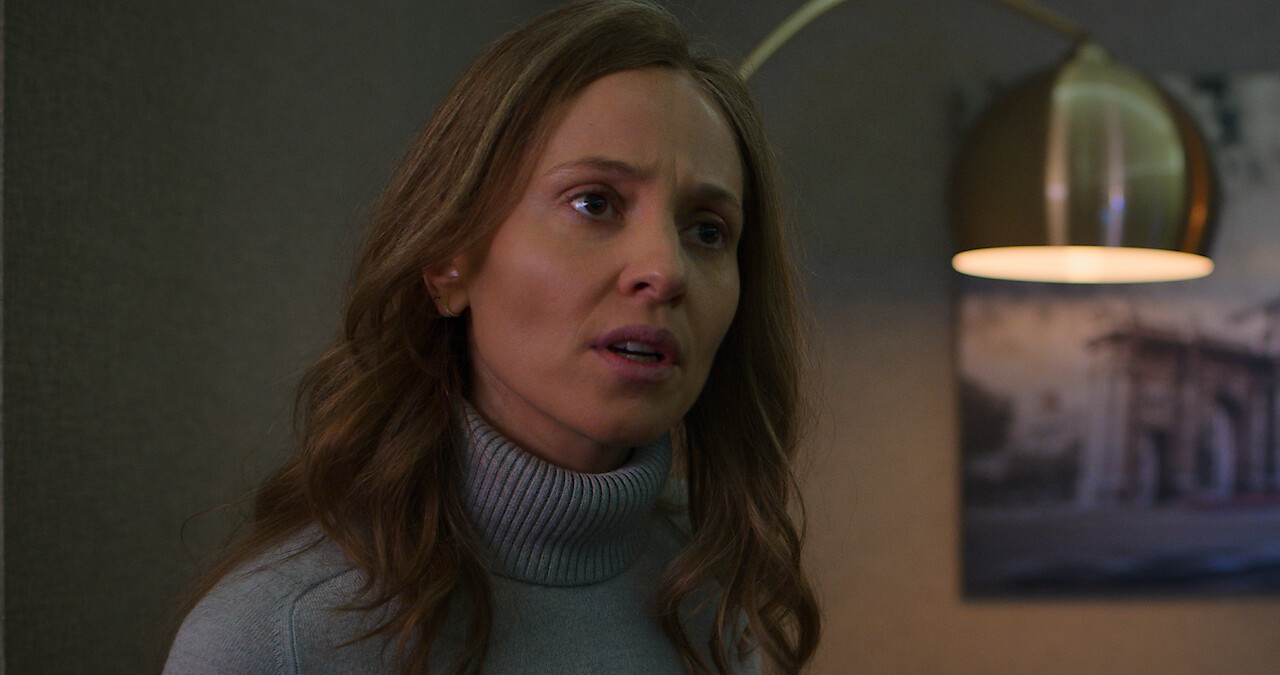 Jenny the Mother, Wife and Shape Shifter | In From the Cold S1E1