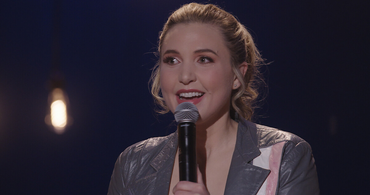 Trailer | Taylor Tomlinson ‘Look At You’