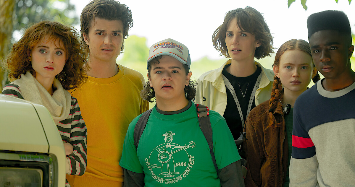 Millie Bobby Brown & Noah Schnapp Tease Emotional El & Will Scenes in  'Stranger Things 4