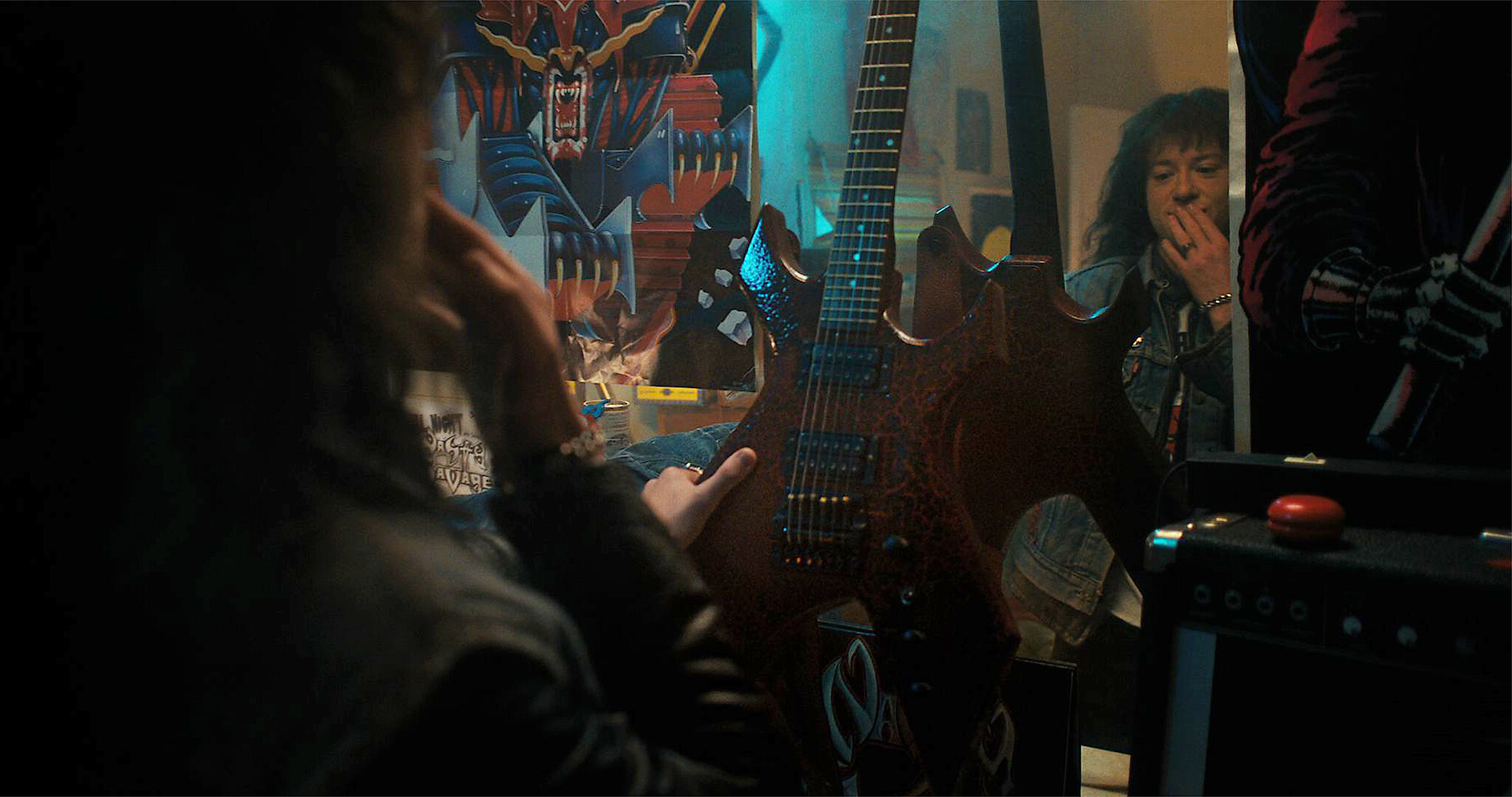 Stranger Things Eddie Munsons Guitar Most Metal Ever 