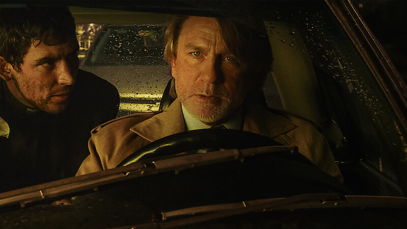  Josh O'Connor and Daniel Craig in 'Wake Up Dead Man'