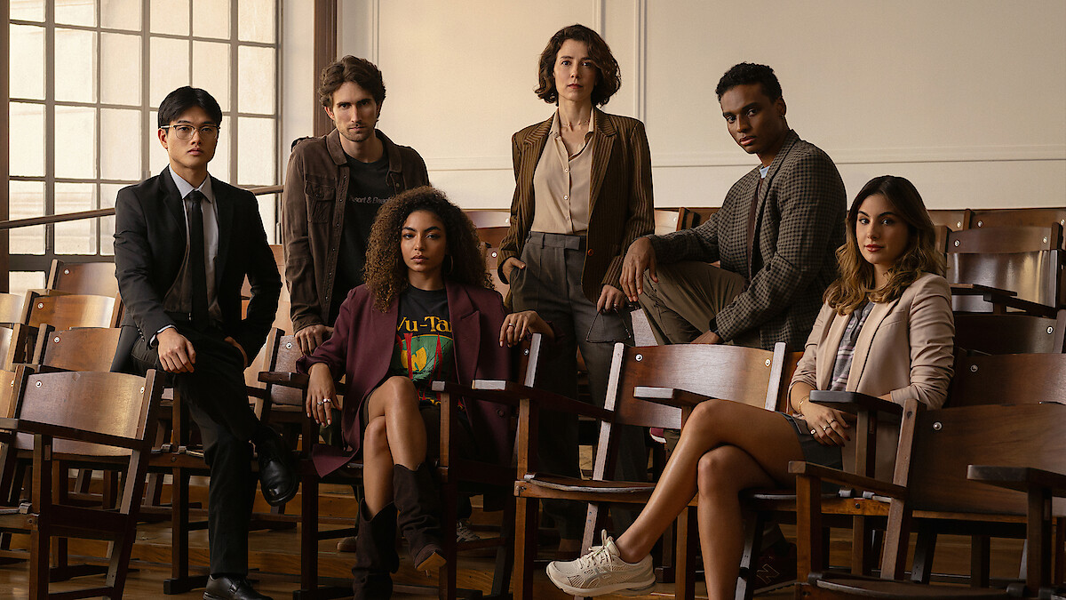 Elenco de 'Habeas Corpus' reunido em uma sala da universidade de direito