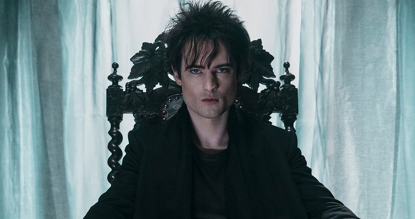 How Tom Sturridge Perfected His Dream Hair in “The Sandman” Netflix Tudum(06)