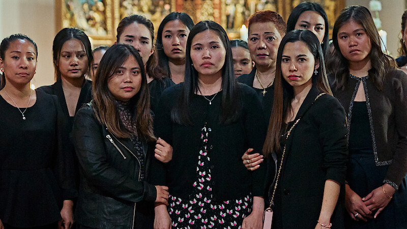  Abstract  Reservatet. Nilda Galola Aclon as Ona, Excel Busano as Angel Reyes, Isabelita Reyes as Darna, Gel Andersen as Kim in Reservatet. Cr. Courtesy of Netflix © 2024 Iptc Copyright Notice  © 2024 Netflix, Inc