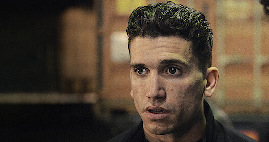 Jaime Lorente as Néstor