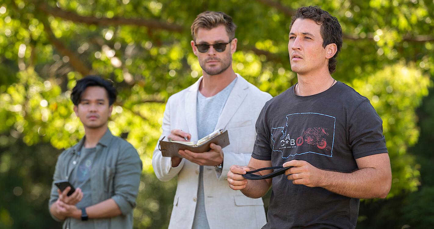 Miles Teller, Chris Hemsworth, and Mark Paguio appear together in an rare, exterior shot from Spiderheard.