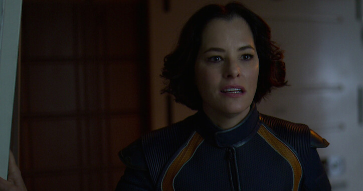 parker posey lost in space