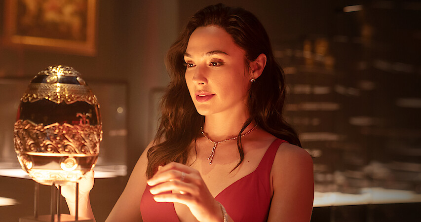  If Gal Gadot Was a Real Art Thief, Here’s What She’d Steal Hero Image