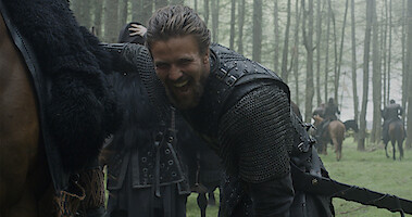 Leo Suter Struggles to Mount His Horse in These 'Vikings: Valhalla' S1 Bloopers
