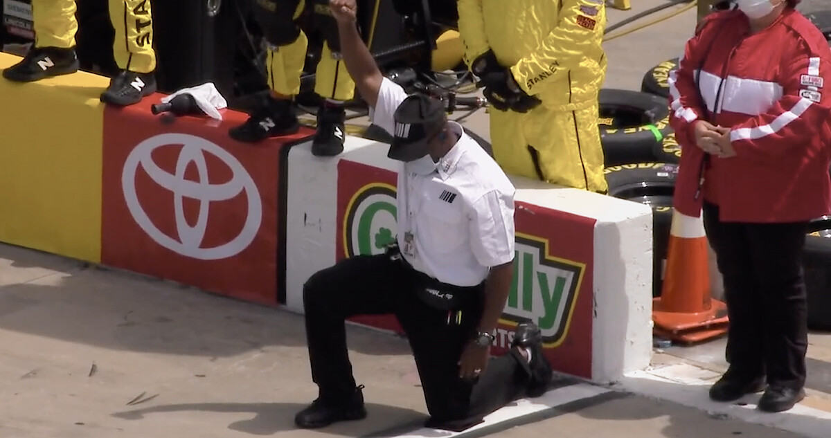 Card + Thumb: True Colors | Race: Bubba Wallace S1E1