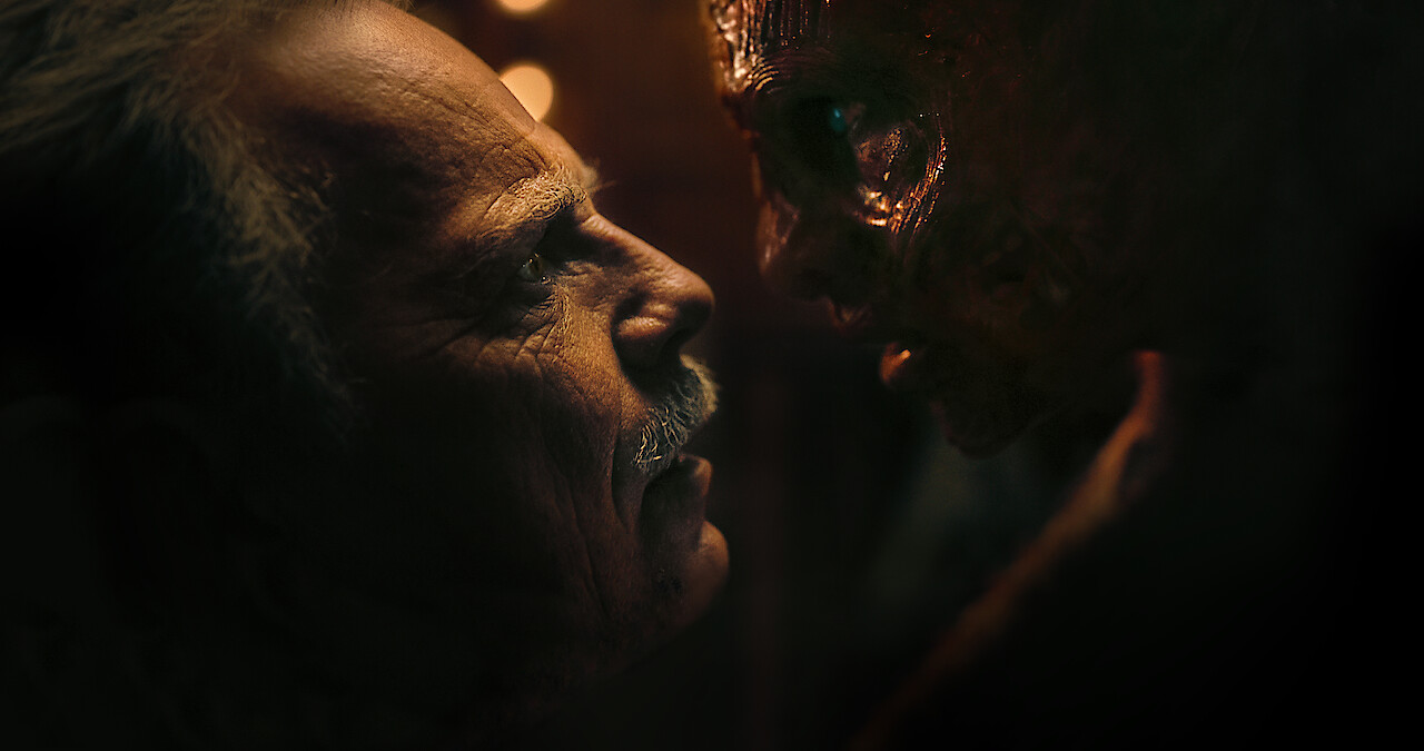 Bruce Greenwood as Roderick Usher in episode 104 of The Fall of the House of Usher.