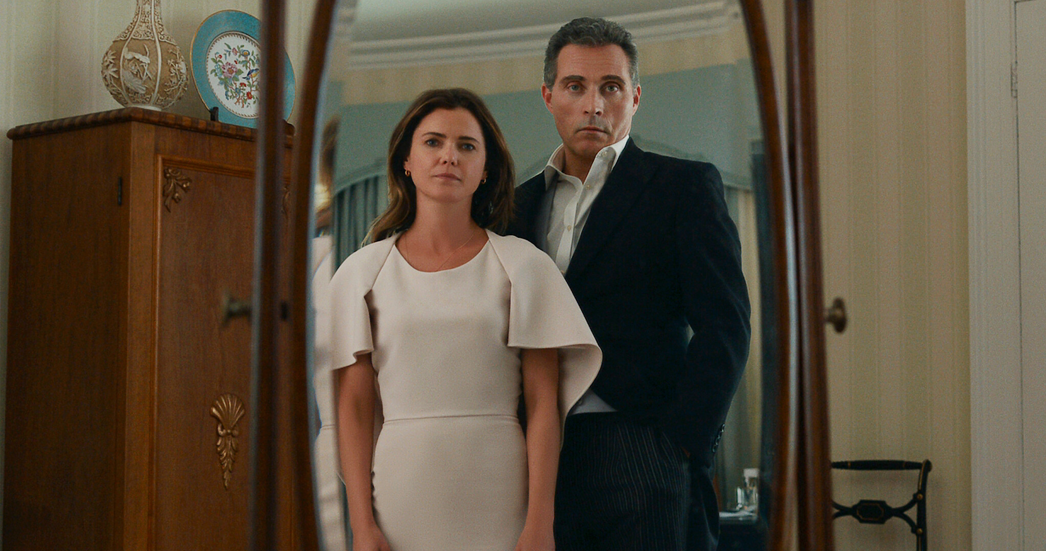 Keri Russell Rufus Sewell The Diplomat Interview pic