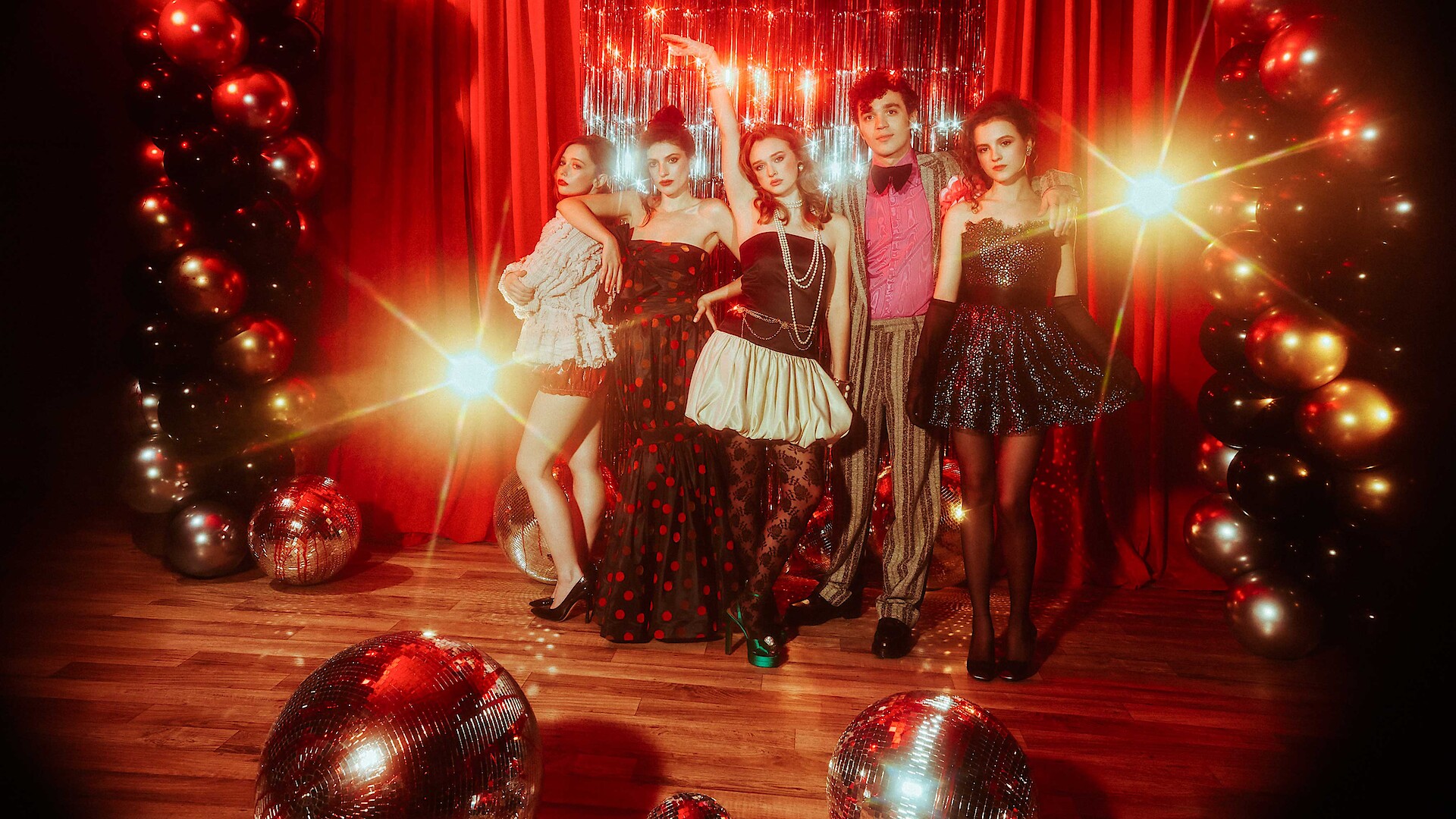 Fear Street Prom Queen Cast Guide: Student Actors and Instagram Accounts -  Netflix Tudum