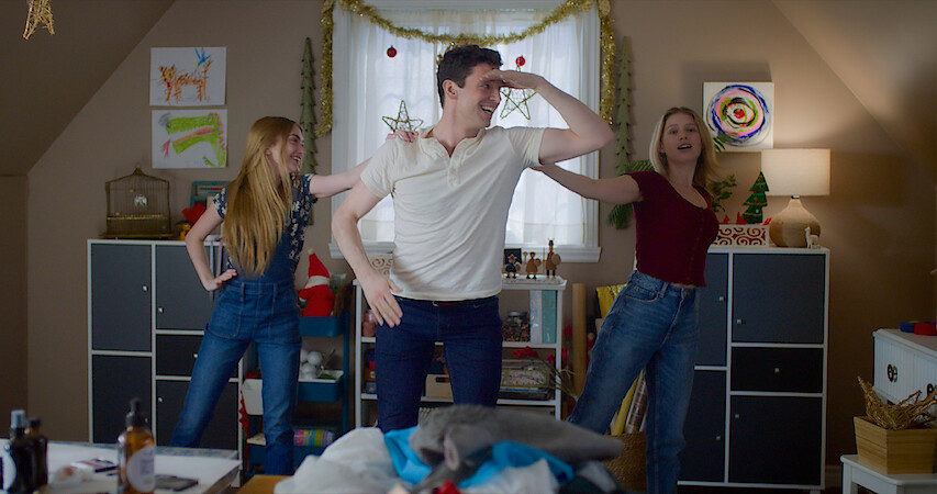 Netflix’s ‘Single All the Way’: The Britney Spears Dance