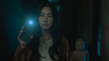 Woranuch Bhirombhakdi shines a flashlight in ‘Don’t Come Home.’ 