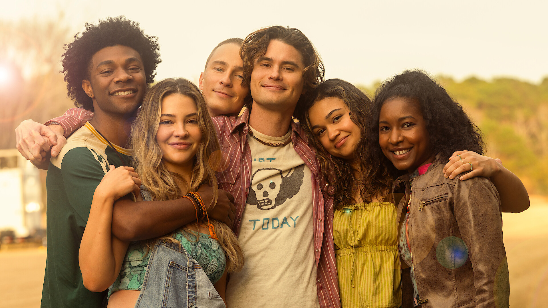 Outer Banks. (L to R) Jonathan Daviss as Pope, Madelyn Cline as Sarah Cameron, Drew Starkey as Rafe, Chase Stokes as John B, Madison Bailey as Kiara, Carlacia Grant as Cleo in season 5 of Outer Banks. Cr. Jackson Lee Davis/Netflix © 2025