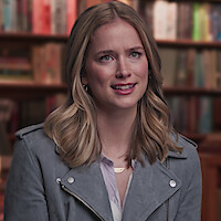 Elizabeth Lail as Guinevere Beck in 'You' Season 5