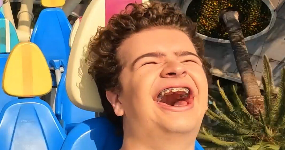 Gaten Matarazzo Sings the Stranger Things Song On a Rollercoaster