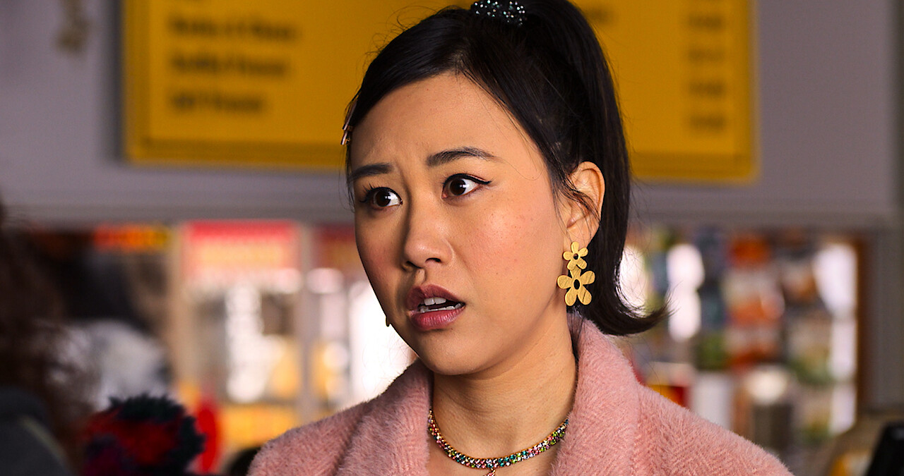 A video of Eleanor and Trent deceiving each other in Never Have I Ever S3E3